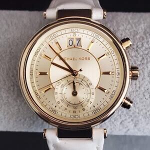 Michael Kors Sawyer Women's 37mm Watch White Leather‎ Strap Gold Dial MK2528